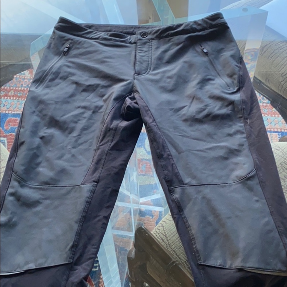 Lulu Lemon cold weather athletic pants